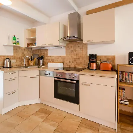Cosy Holiday In With Terrace Vakantiehuis
